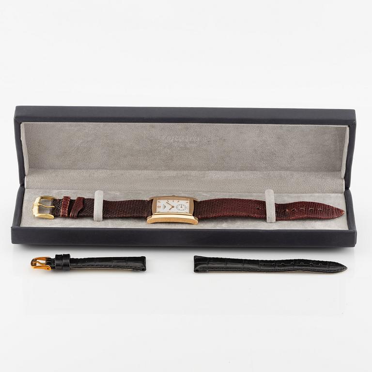 Longines, Dolce Vita, wristwatch, 26 x 32 (40) mm.