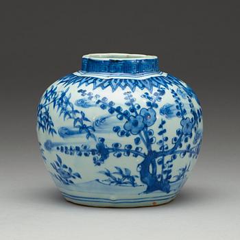 KRUKA, porslin. Ming dynasti, Wanli (1573-1620).