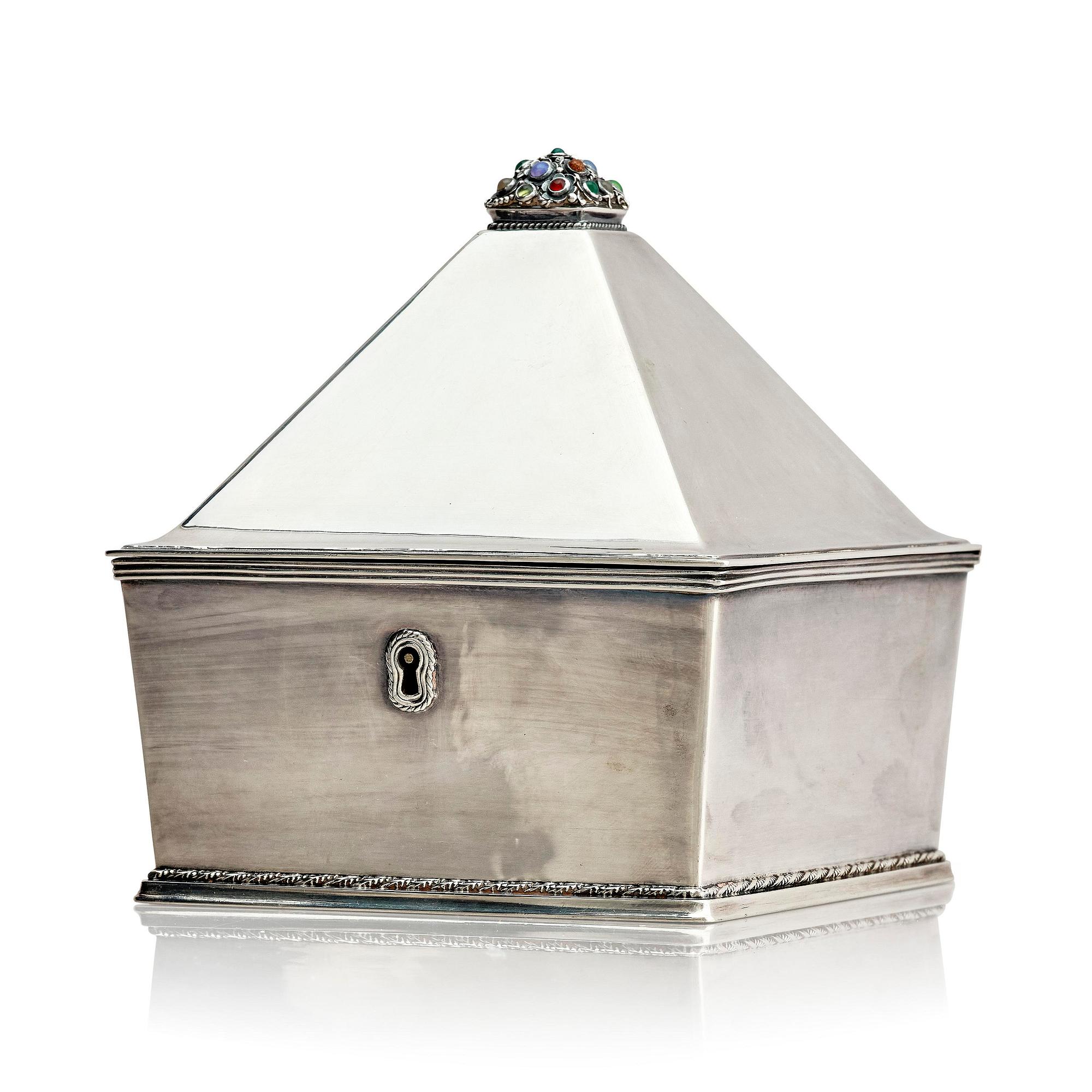Sven-Arne Gillgren, a sterling silver box, GAB, Stockholm, Sweden 1948.