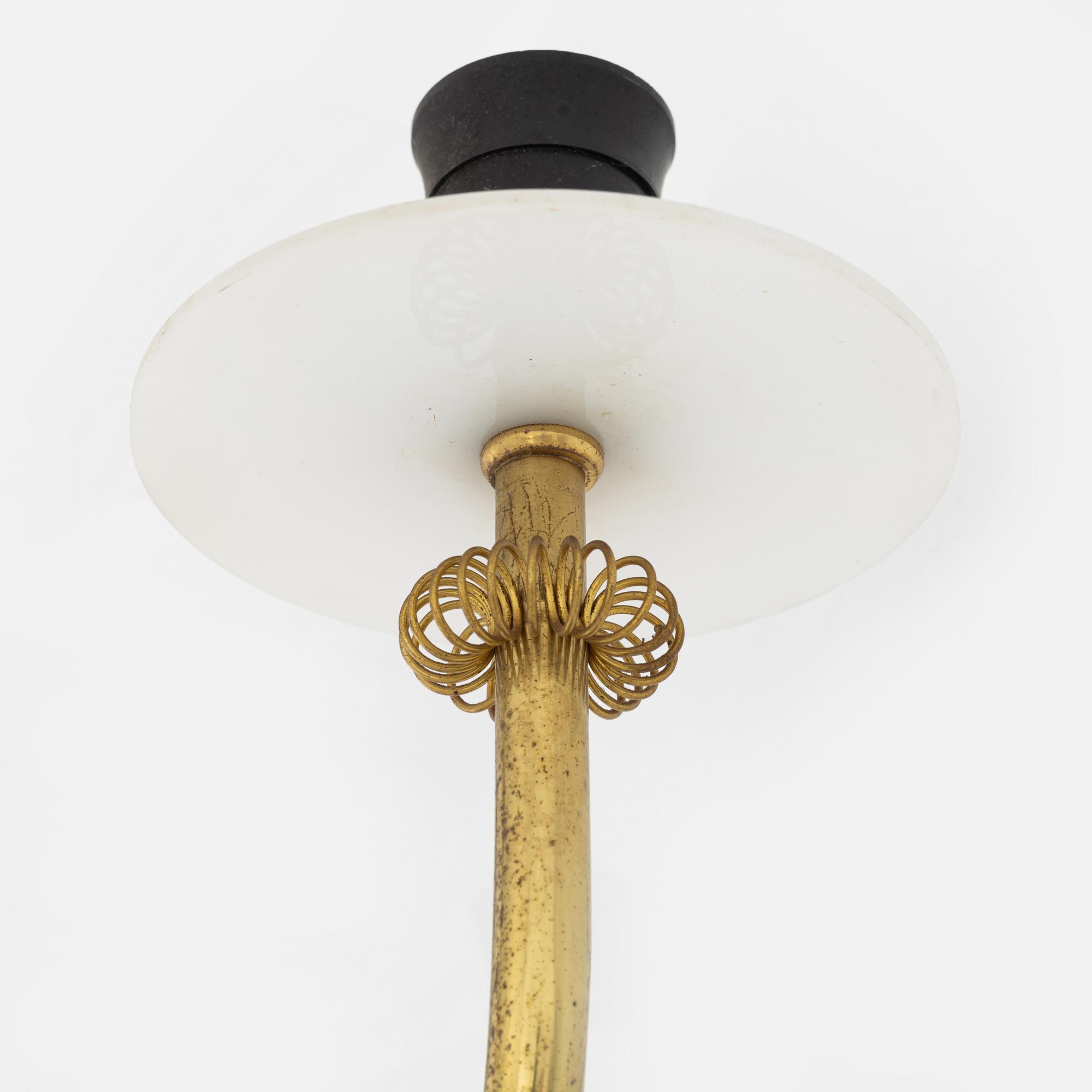 Paavo Tynell, vägglampa, Arnold Wiigs Fabrikker, Norge, 1950-tal. Tillverkad på licens från Taito Oy, Finland.