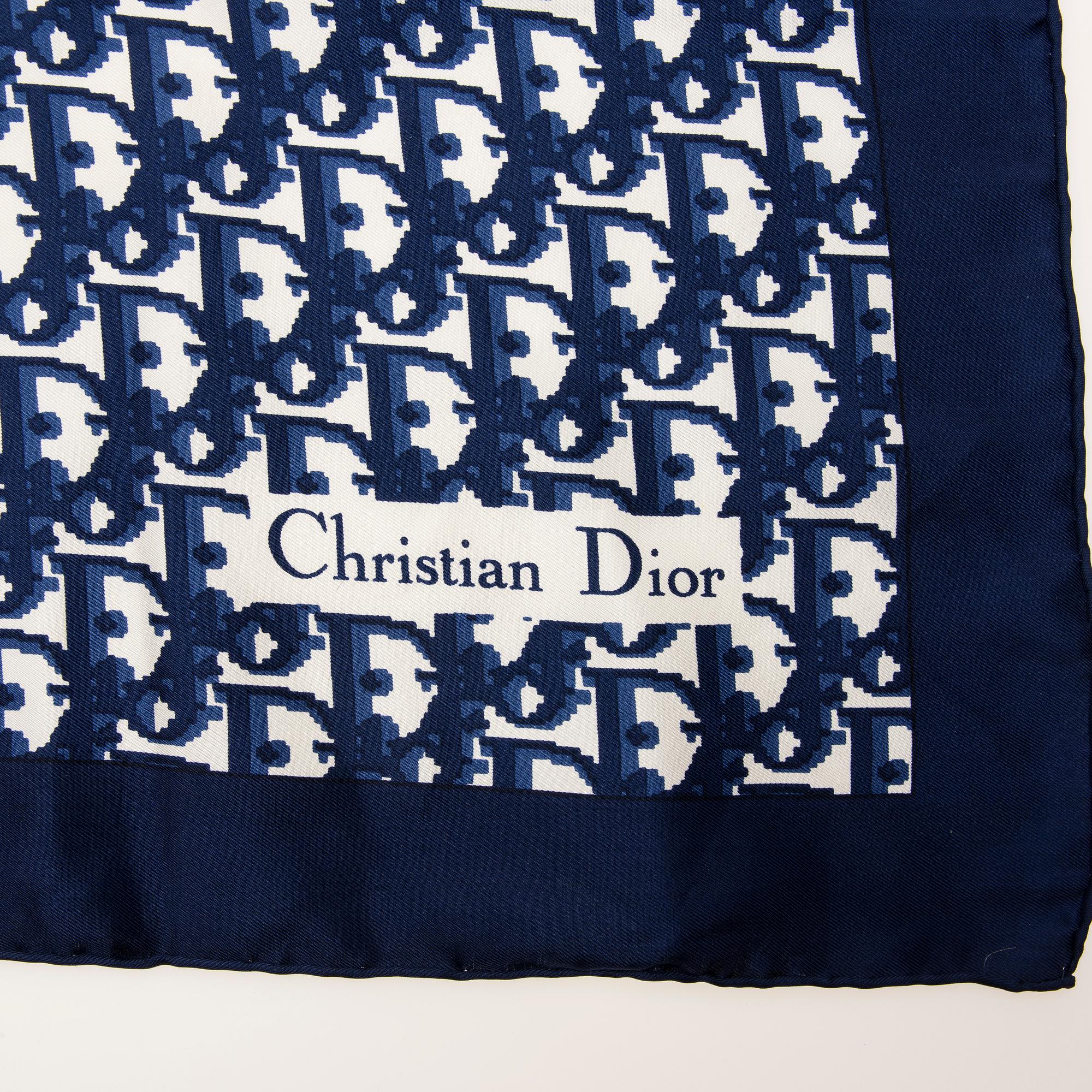 SCARF, Christian Dior.