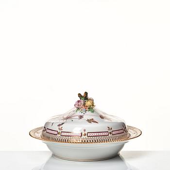 A Royal Copenhagen 'Flora Danica' vegetable tureen with cover, Denmark, 20th Century.