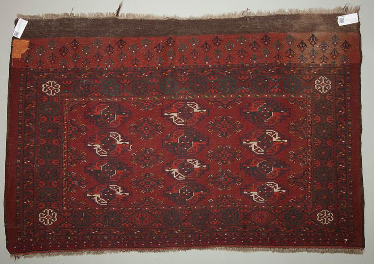 MATTA, Turkmen Chuval, semiantik. Ca 110x166 cm.