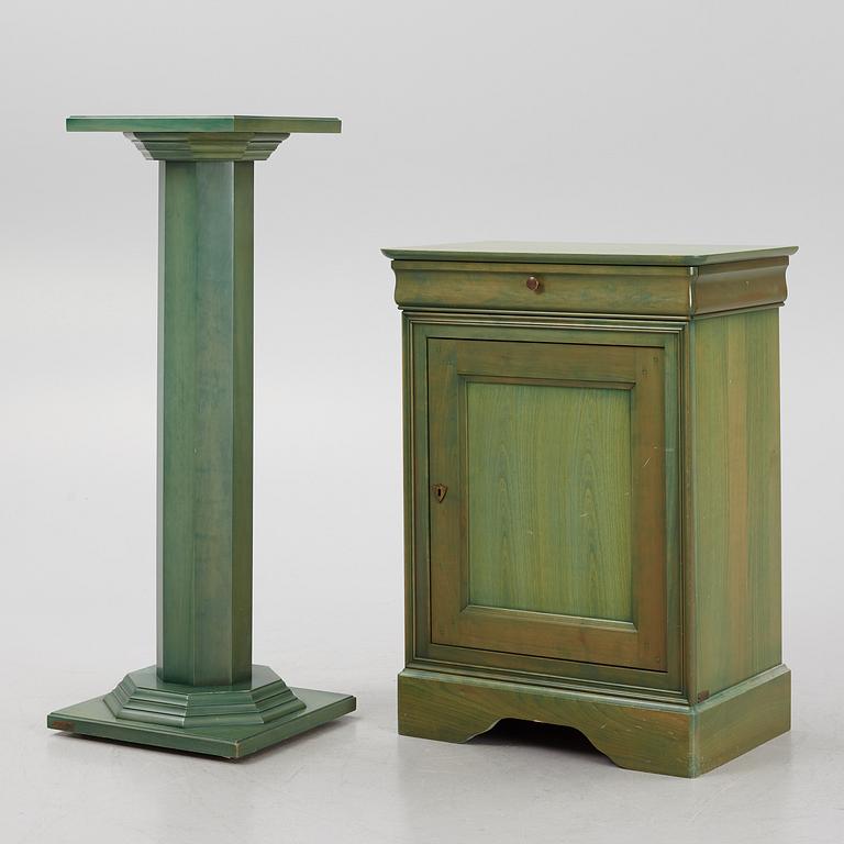 A cabinet and pedestal, Grange, late 20th century.