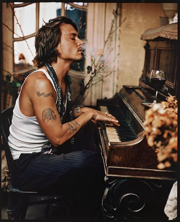 Mark Seliger, "Johnny Depp, Madame Simon Residence, France", 2003.