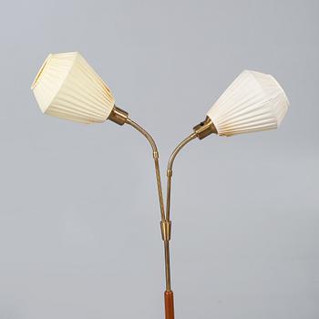GOLVLAMPA, omkring 1900-talets mitt.