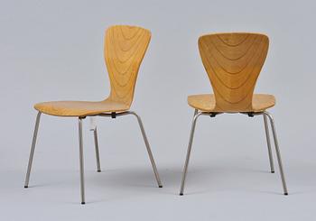 Tapio Wirkkala, A PAIR OF CHAIRS.