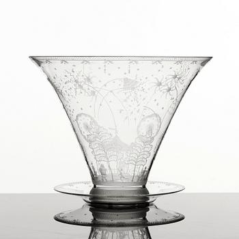 Edward Hald, a Swedish Grace engraved glass bowl 'Fyrverkeri' with a plate, Orrefors Sweden 1924, model nr 248.