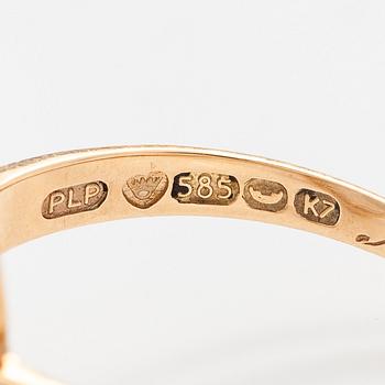 Ring, synthetic spinel, 14K gold. Peltonen & Kni, Helsinki 1963.