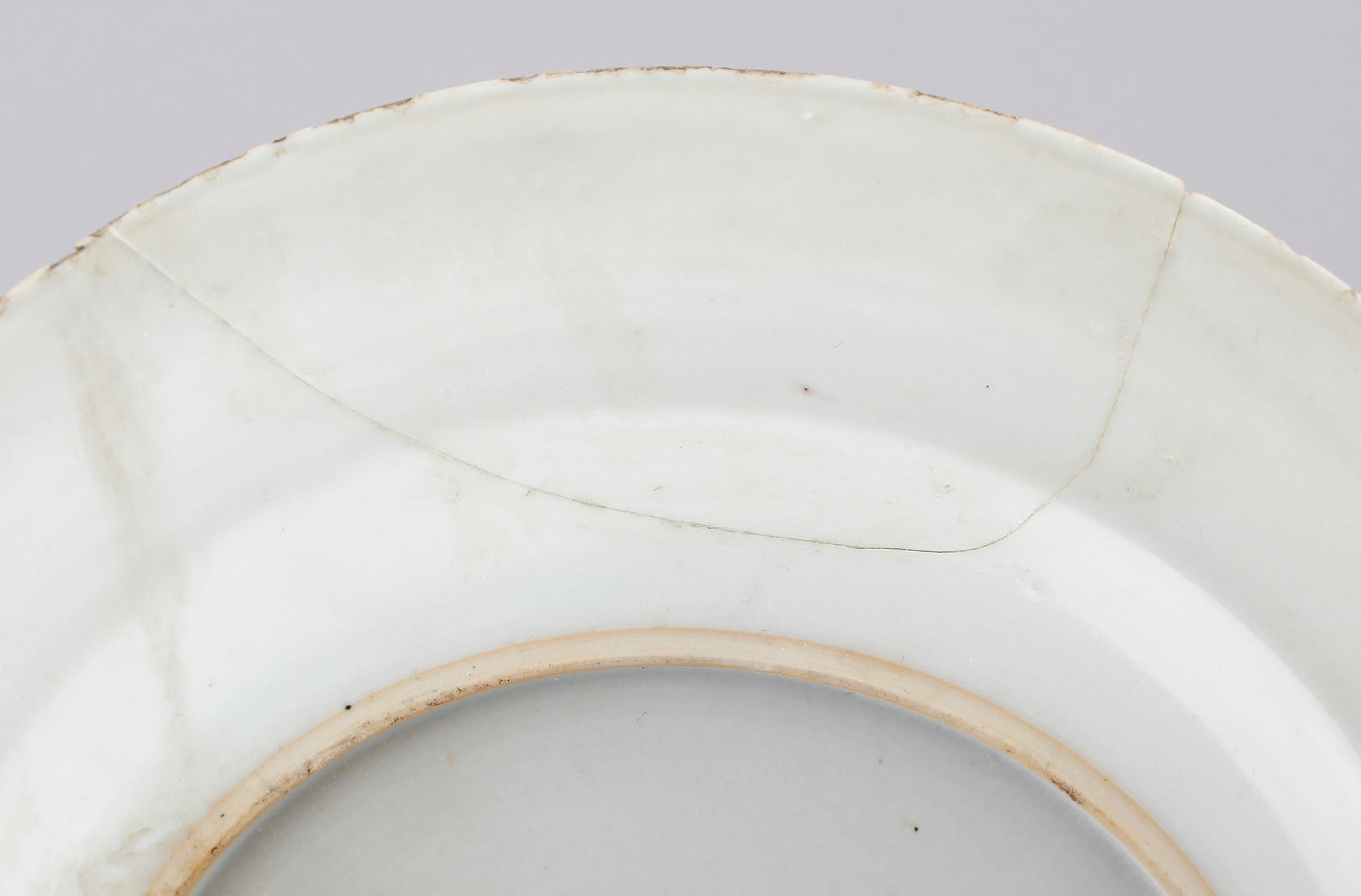 TALLRIKAR, 5 st, porslin, Kina, Qianlong 1736-1795.