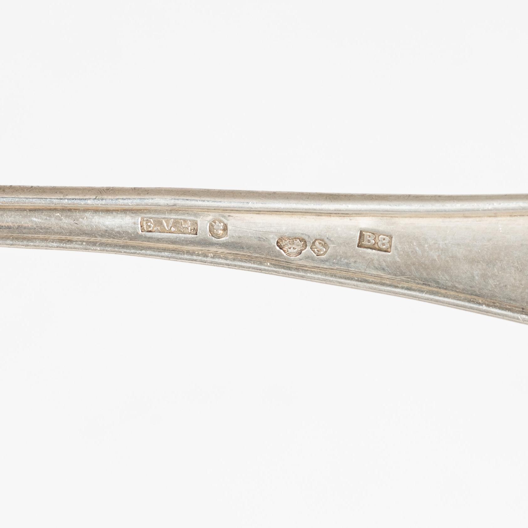 Serveringsbestick, silver, 7 st, varierande modeller, Sverige, Norge, & Danmark, mestadels 1900-tal.