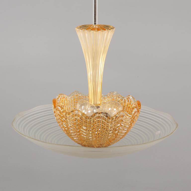 TAKLAMPA, Orrefors, 1900-talets andra hälft. Höjd ca 60 cm.