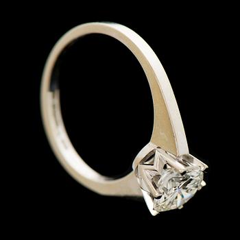 A RING, brilliant cut diamond, 18K white gold. Kupittaan Kulta, Turku Finland 1975.