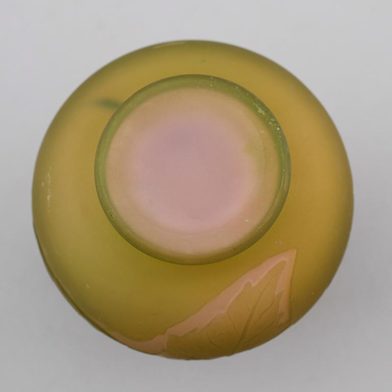 VAS, glas, jugend, Émile Gallé, Frankrike, 1900-talets första hälft.