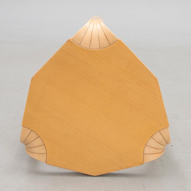 ALVAR AALTO, pall "X602", Artek.