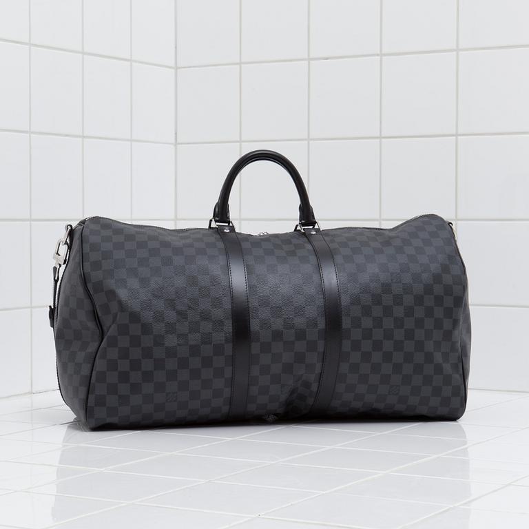 VÄSKA, "Keepall 55 bandouliere damier graphite", Louis Vuitton.