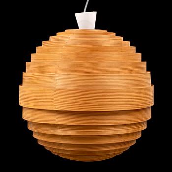 HANS-AGNE JAKOBSSON, a pinewood ceiling lamp, from AB Ellysett Markaryd, second half of the 20th century.