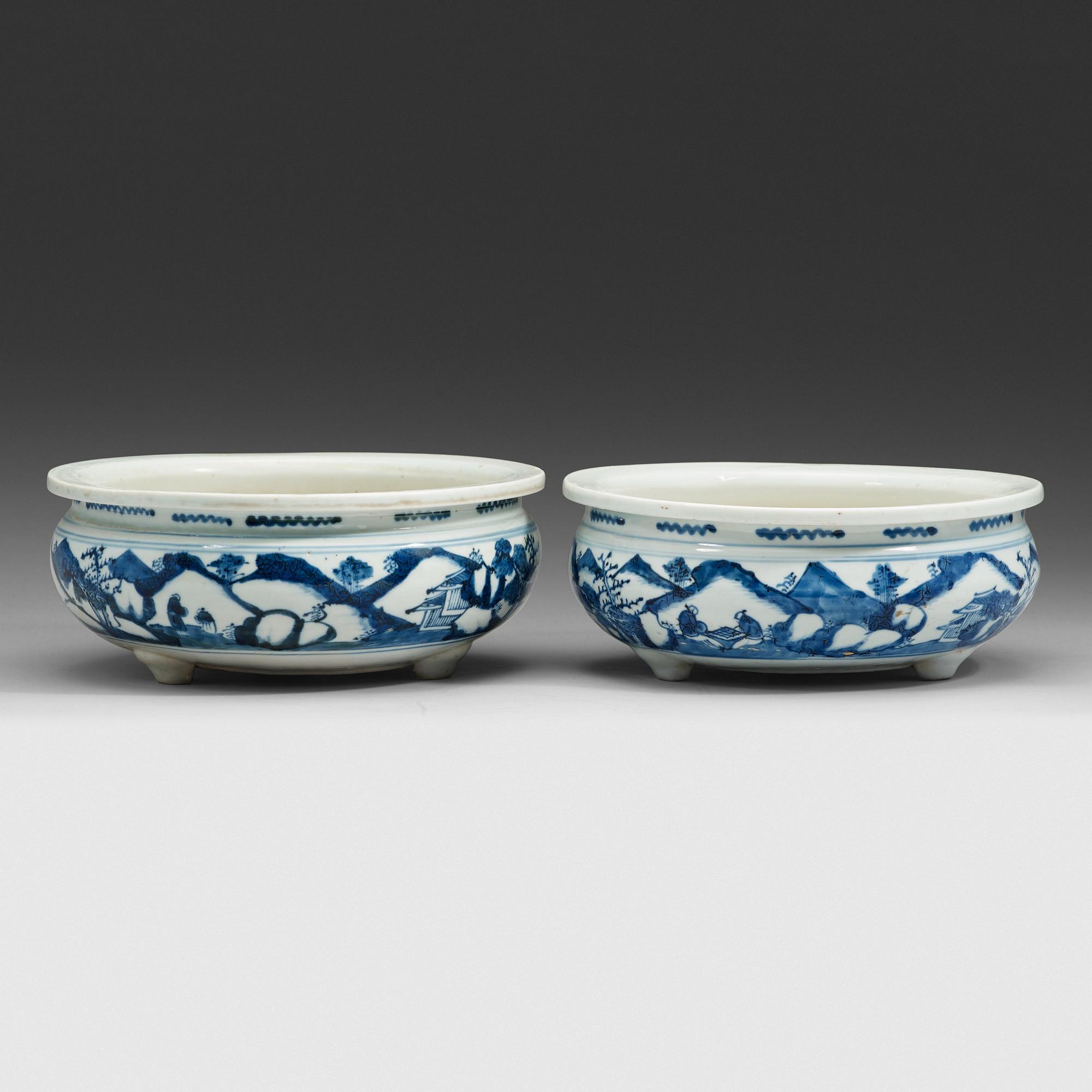 Two blue and white censers, Qing dynasty, 18th century.