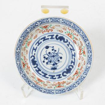 A group lot of Chinese porcelain, late Qing dynasty/early 20th century.