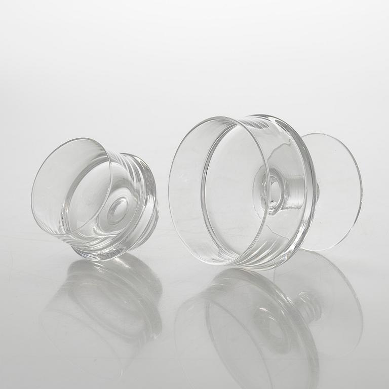 Tapio Wirkkala, jälkiruokamaljoja 12 kpl ja juomalaseja 5 kpl, "Marski" Iittala 1900-luvun toinen puoli.
