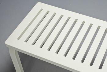 BÄNK, modell 153A, Alvar Aalto, Artek, Finland, modellen formgiven 1945.