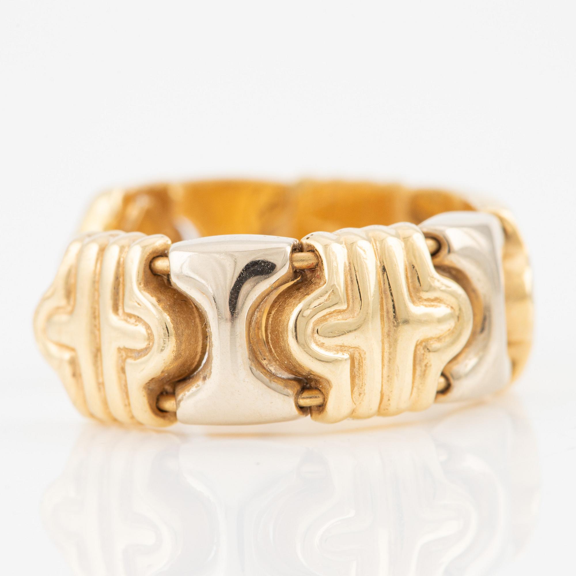 Ring samt örhängen, ett par, 18K guld, Italien.