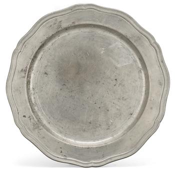 707. A Rococo pewter plate by G. Östling, Vimmerby 1771.