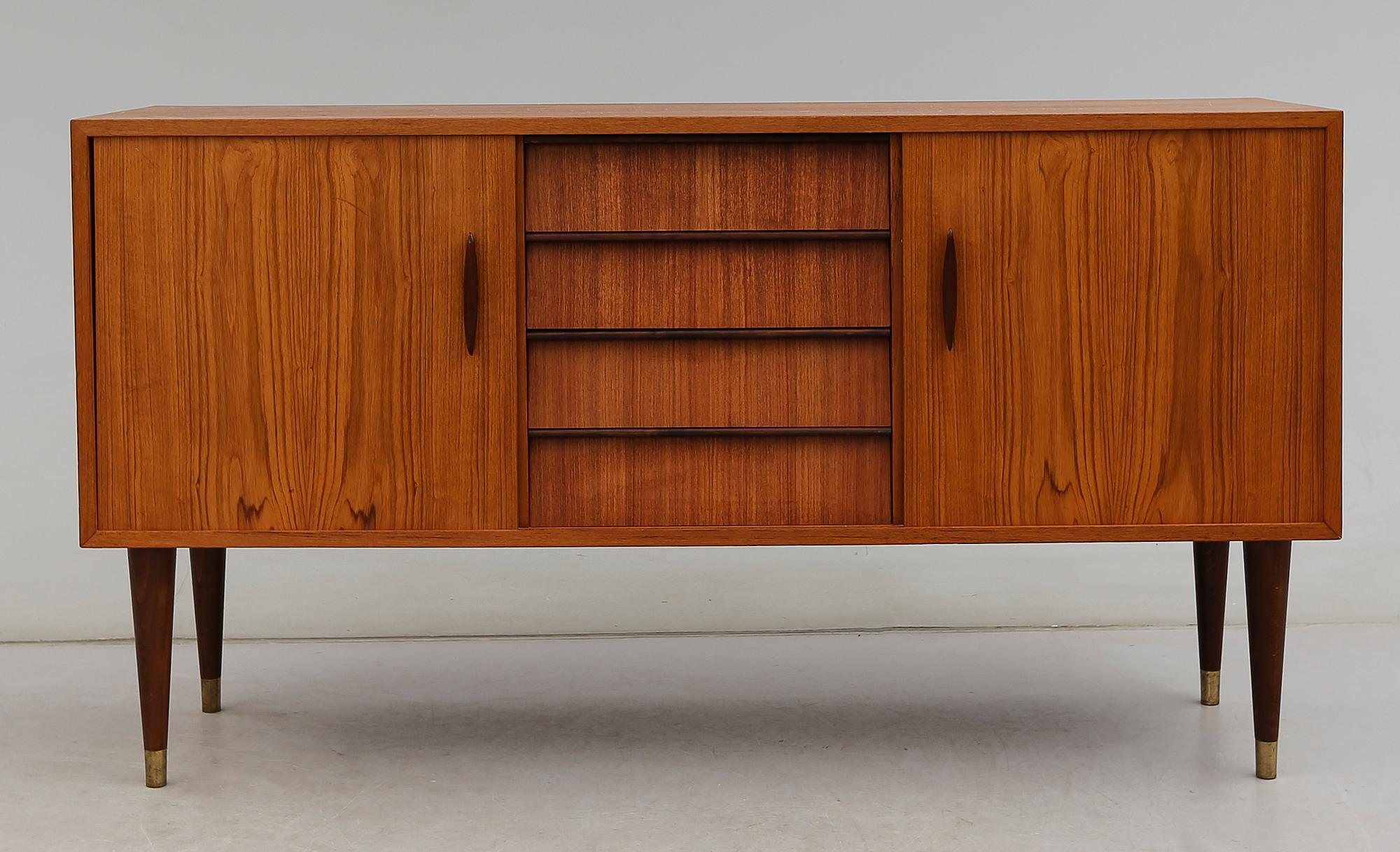 SIDEBOARD, 1900-talets andra hälft.