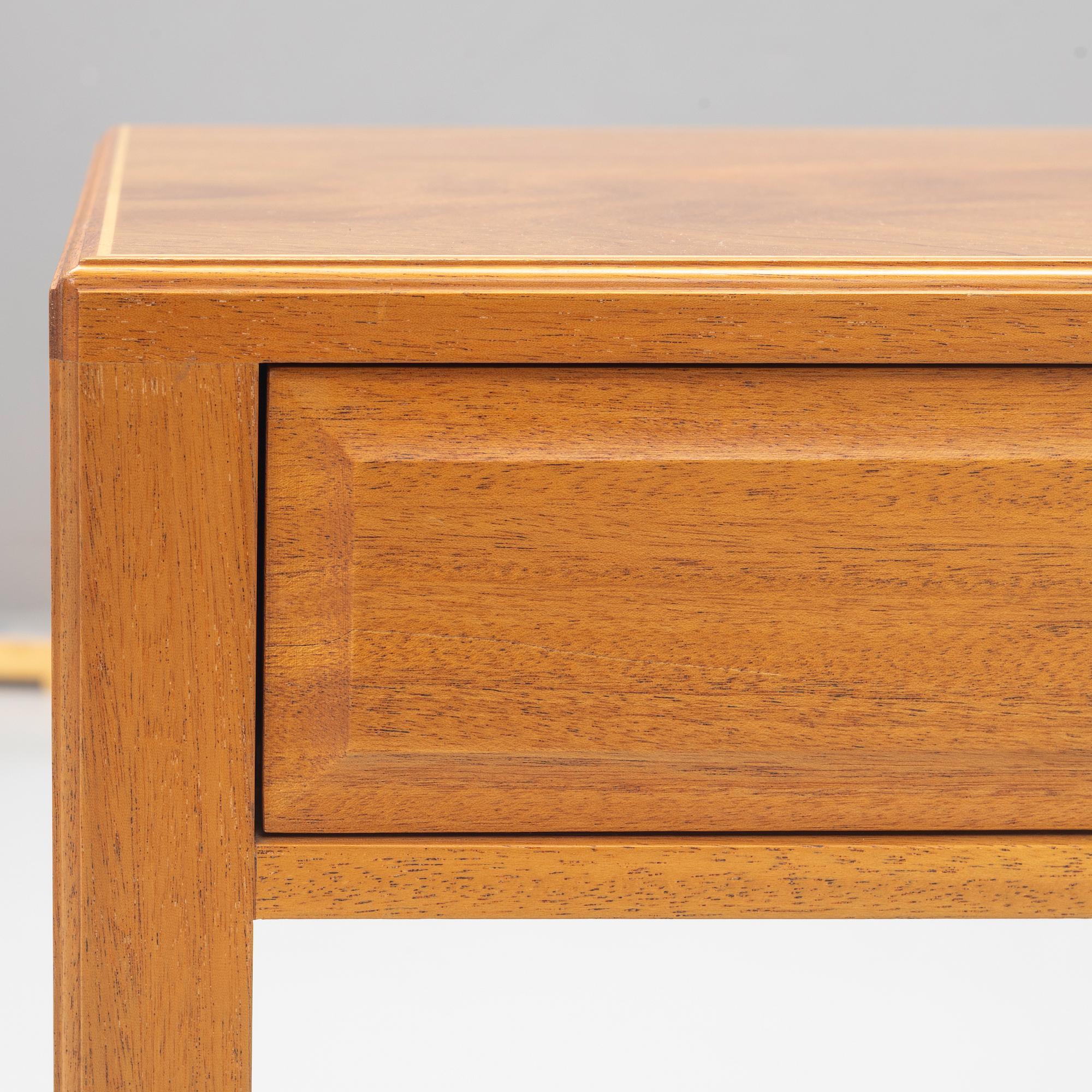 Josef Frank, sideboard, model B821, Svenskt Tenn, post 1985.