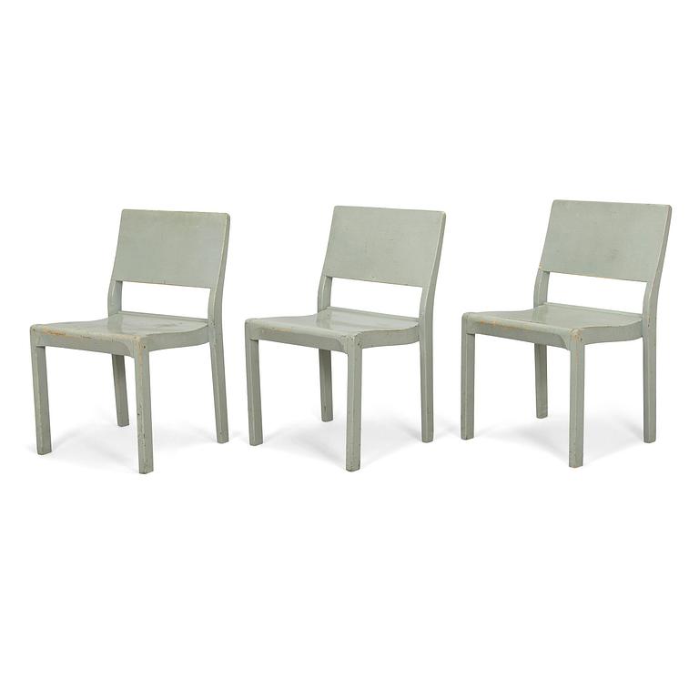 Alvar Aalto, A set of three 'model 611' chairs for O.Y. Huonekalu- ja Rakennustyötehdas A.B. 1940s.