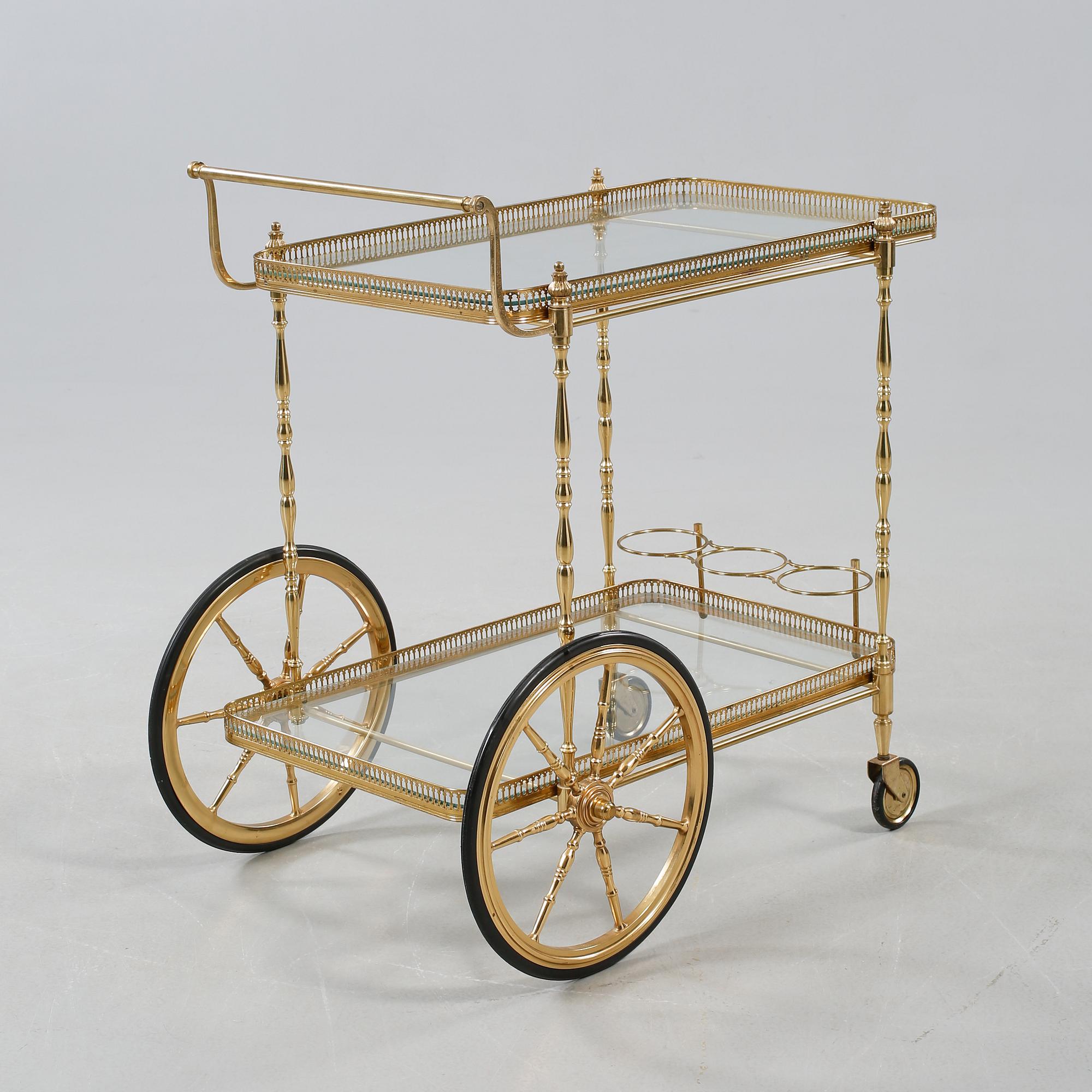 SERVERINGSVAGN, 1900-talets andra hälft.