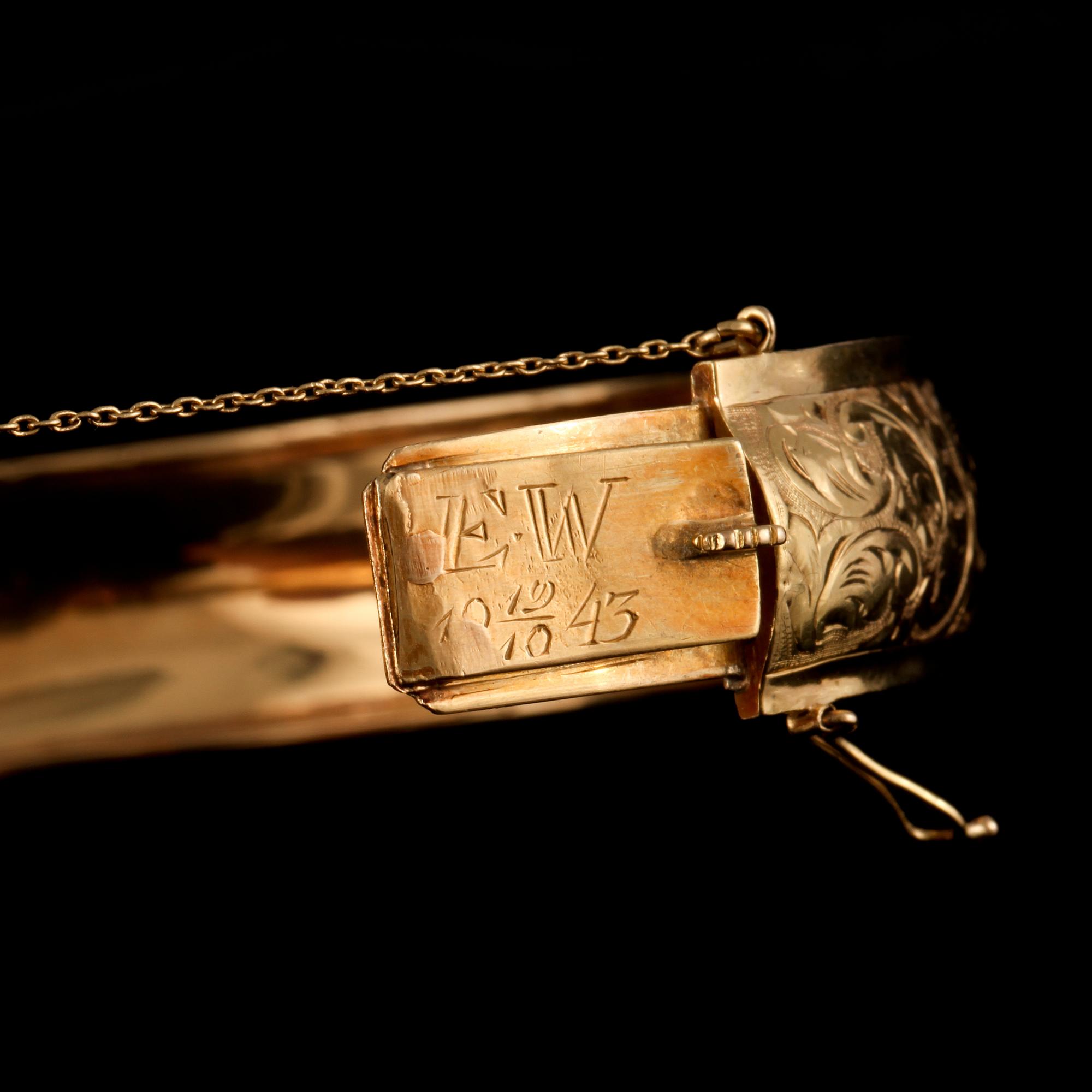 ARMRING, 18k guld, Juvelfabriken, Stockholm, 1943. Vikt 19 g.
