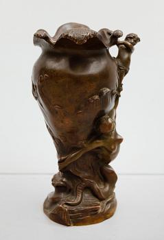 VAS, brons, signerad Mage, sekelskiftet 1900.