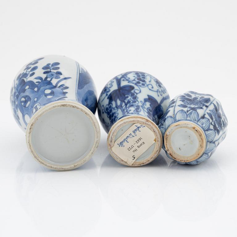 A group of three blue and white vases, Qing dynasty, Kangxi (1662-1722).