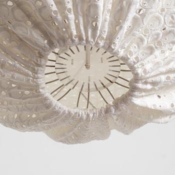 Tore Ahlsén, taklampa, "Pia-lampan", Gärsnäs.