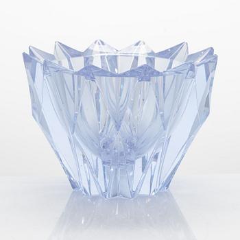 Aimo Okkolin, a 'Water Lily' bowl, signed Aimo Okkolin, Riihimäen Lasi oy.