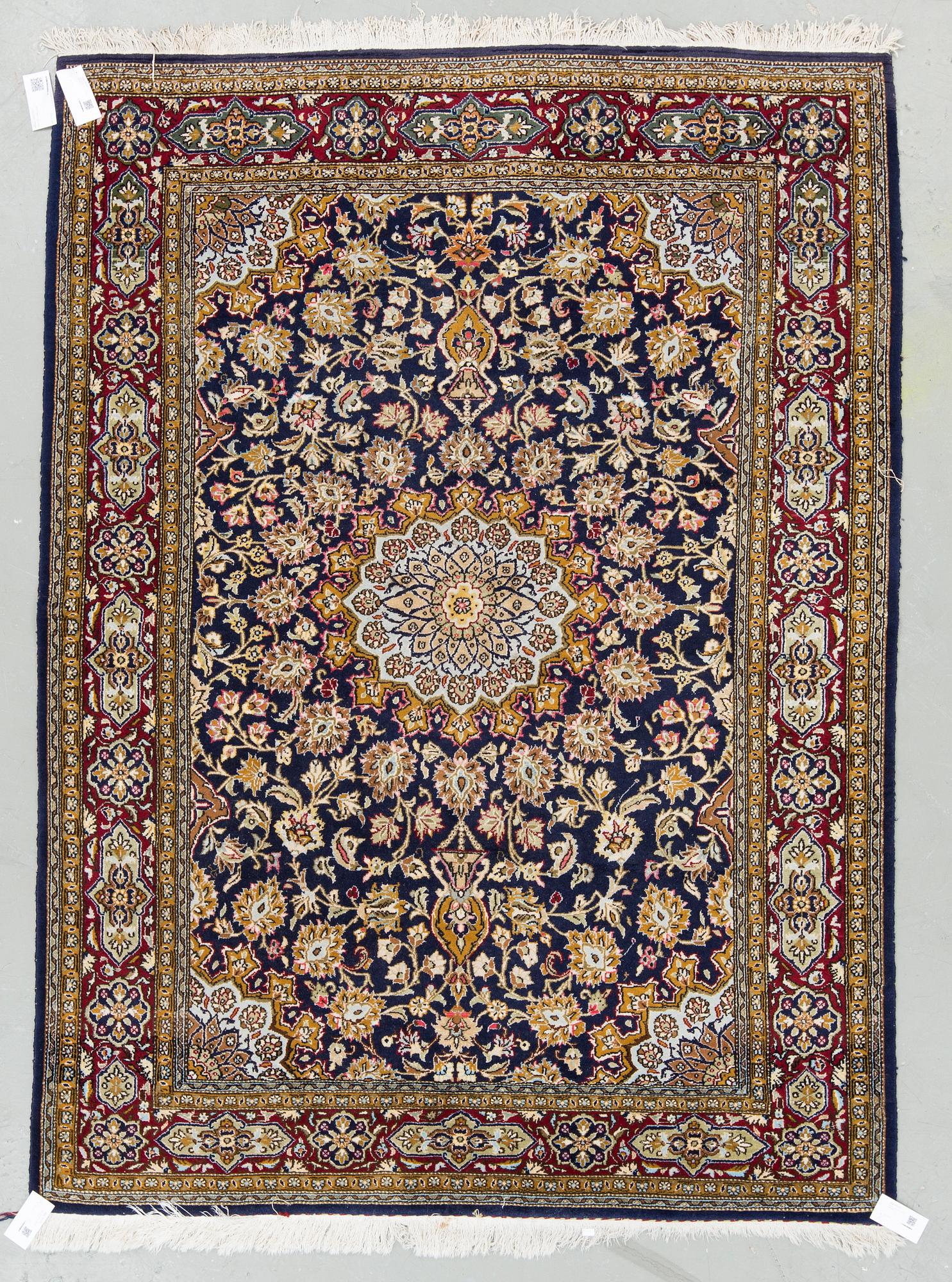 MATTA, Keshan, old. Ca 199x144 cm.