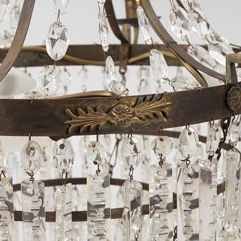 Ljuskrona, 1800-tal med äldre delar.