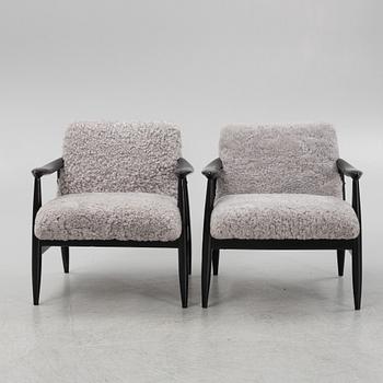 A pair of easy chairs, 1950's/60's.