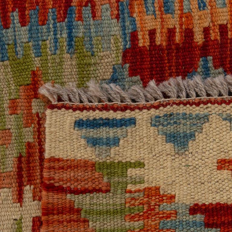 A RUNNER, Kilim, ca 610 x 85 cm.