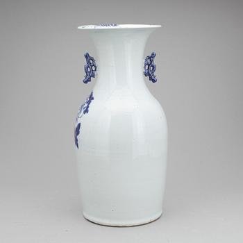 VAS, porslin, Kina, 1800-tal.