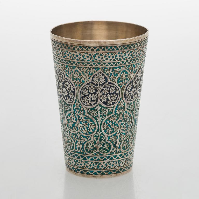 Bägare, silver och emalj, Indien sannolikt kring 1900.