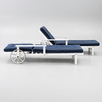Elsa Stackelberg, Sun loungers, a pair, Fri Form, late 20th Century.