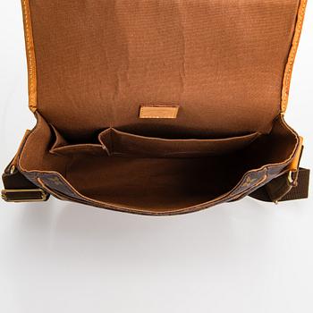 Louis Vuitton, A 'Bosphore Messenger PM' bag.