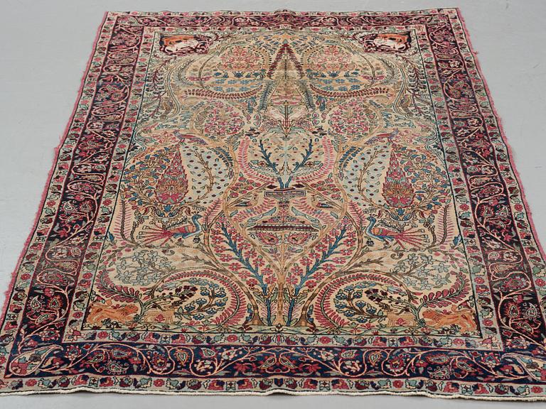 A rug, semi-antique Kerman Laver, ca 221,5 x 142 cm.