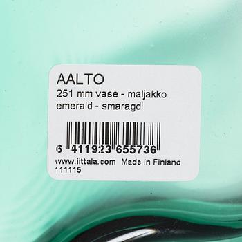 Alvar Aalto, a '251' vase signed Iittala. 2000s.