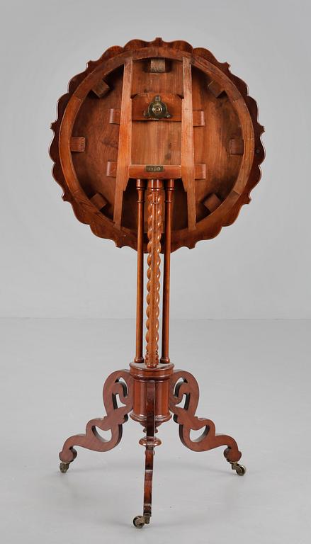 FÄLLBORD, nyrokoko, 1800-talets andra hälft.