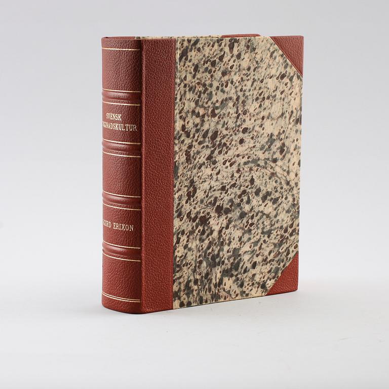 BOK: Svensk Byggnadskultur av Sigurd Erixon. Stockholm 1947.