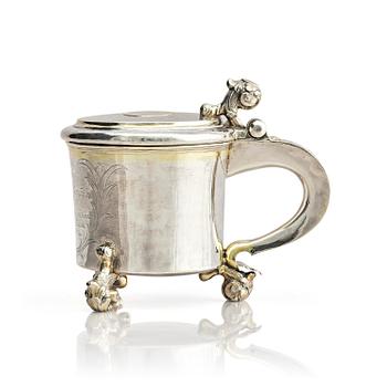 256. A Swedish early 18th century parcel-gilt silver tankard, mark of Bengt Collin, Uppsala (active 1699-1755).