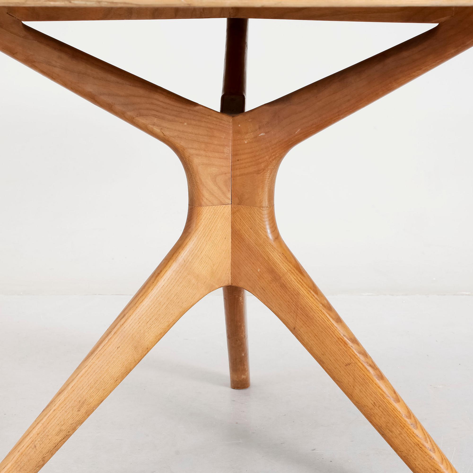 MATBORD, bär etikett från Lammhults Möbler, 1900-talets mitt.